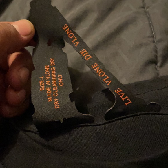 Ds Vlone friends tee - Picture 2 of 2